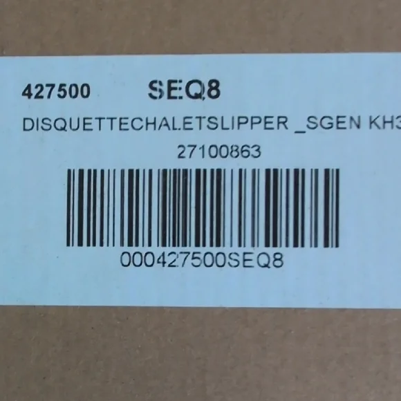 UGG Women's Cream Slippers - Picture 7 of 7